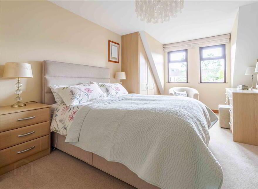 18 Gloucester Park, Royal Hillsborough, BT26 6HE