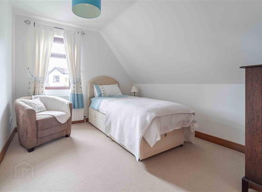 18 Gloucester Park, Royal Hillsborough, BT26 6HE