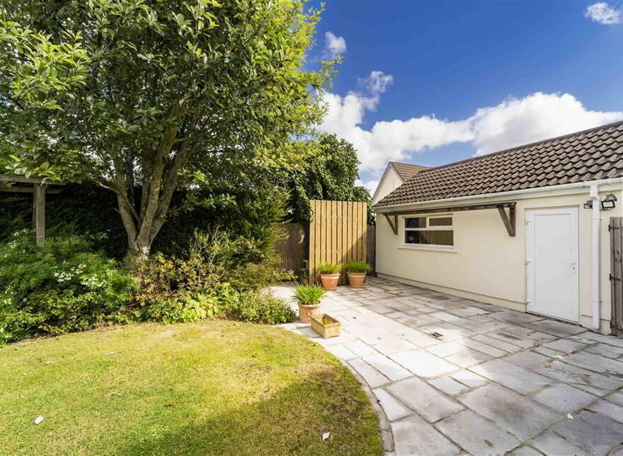 18 Gloucester Park, Royal Hillsborough, BT26 6HE