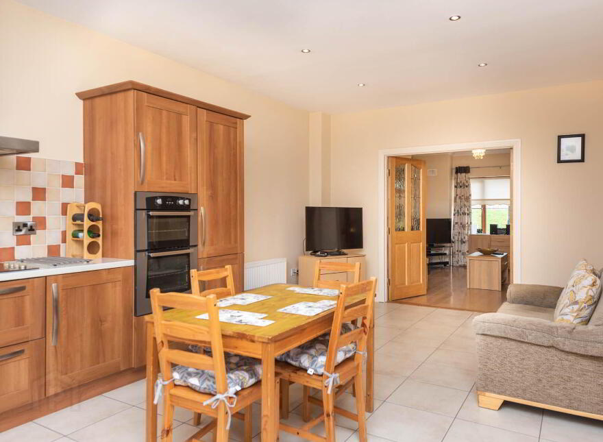 20 Hazel Close, Greenhill Village, Carrick-On-Suir, E32TW73