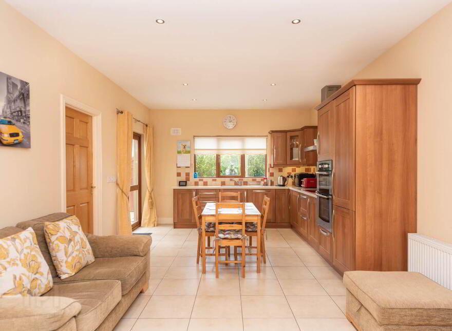 20 Hazel Close, Greenhill Village, Carrick-On-Suir, E32TW73
