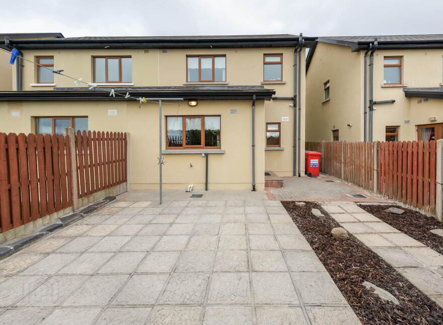 20 Hazel Close, Greenhill Village, Carrick-On-Suir, E32TW73