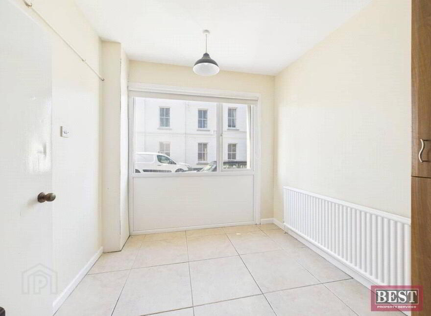 6 Princes Street, Warrenpoint, Newry, BT34 3NU