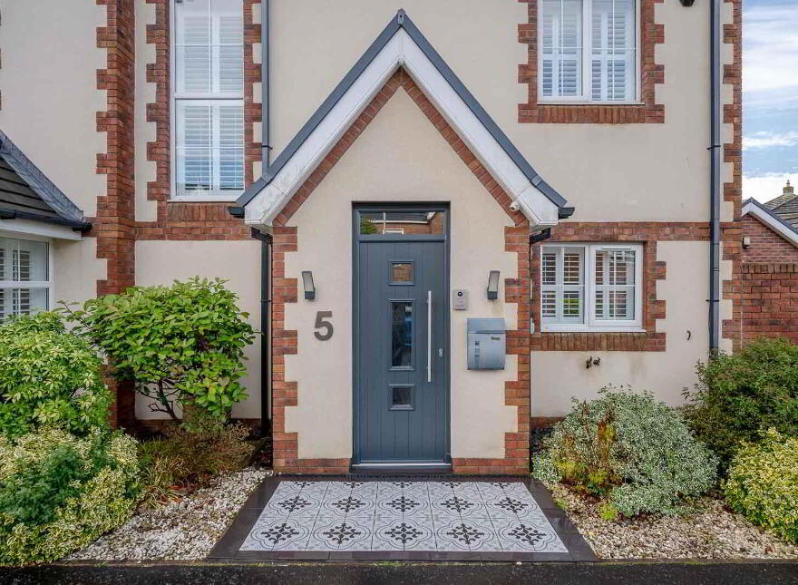 5 Millreagh Avenue, Dundonald, Belfast, BT16 1TZ