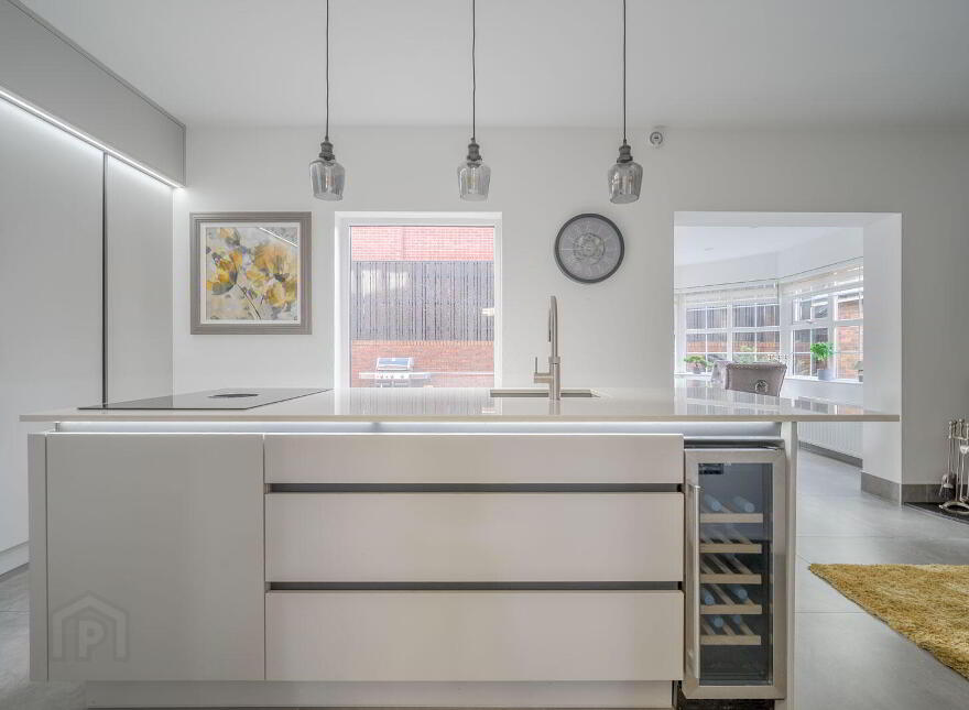 5 Millreagh Avenue, Dundonald, Belfast, BT16 1TZ