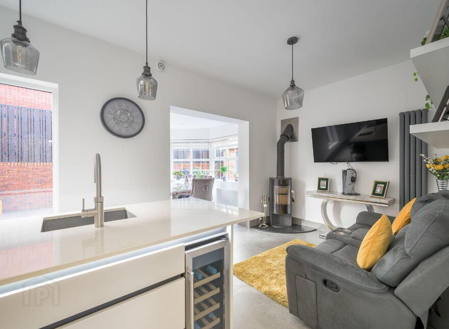 5 Millreagh Avenue, Dundonald, Belfast, BT16 1TZ