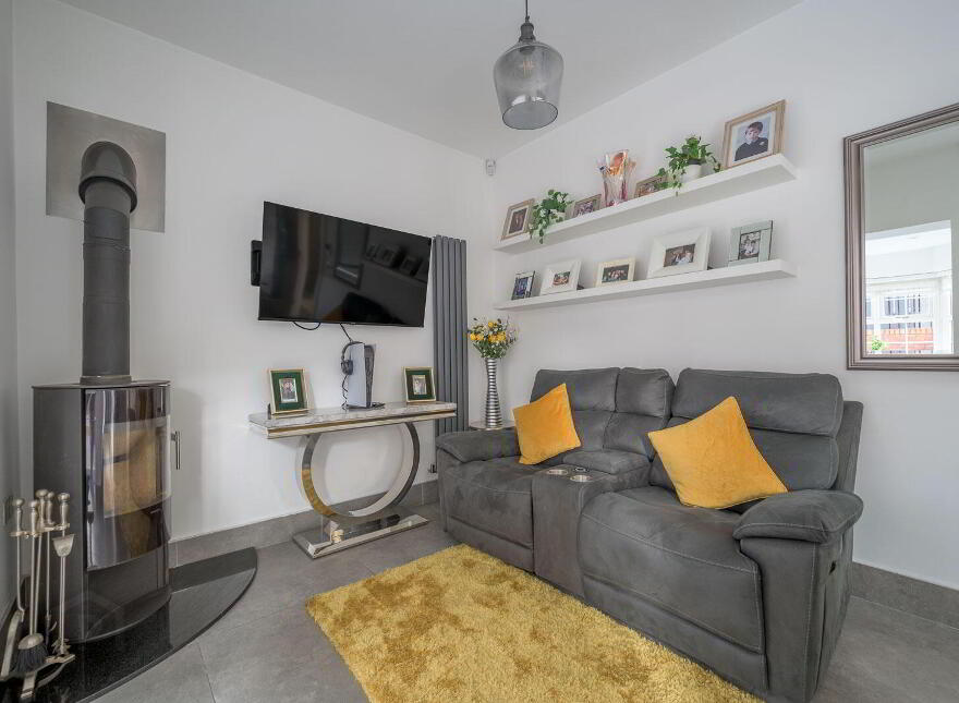 5 Millreagh Avenue, Dundonald, Belfast, BT16 1TZ