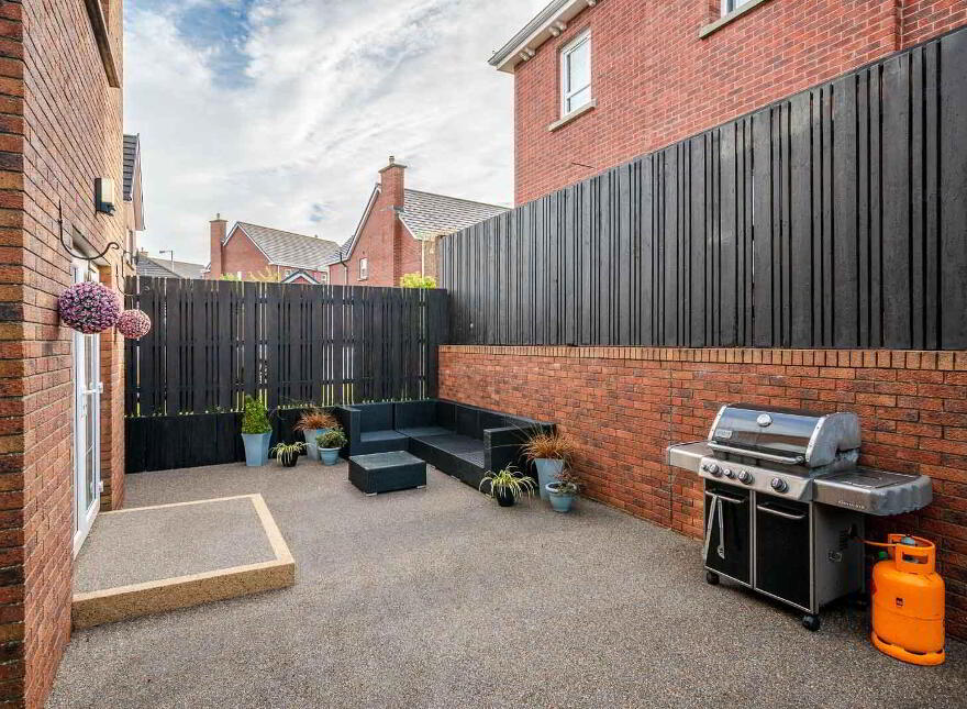 5 Millreagh Avenue, Dundonald, Belfast, BT16 1TZ