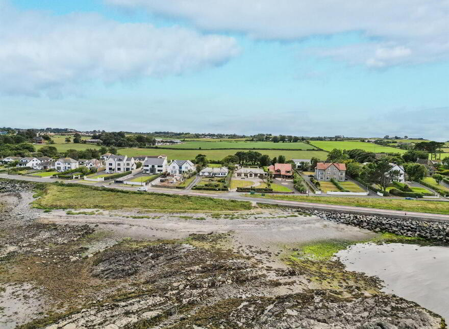 118 Warren Road, Donaghadee, BT21 0PQ