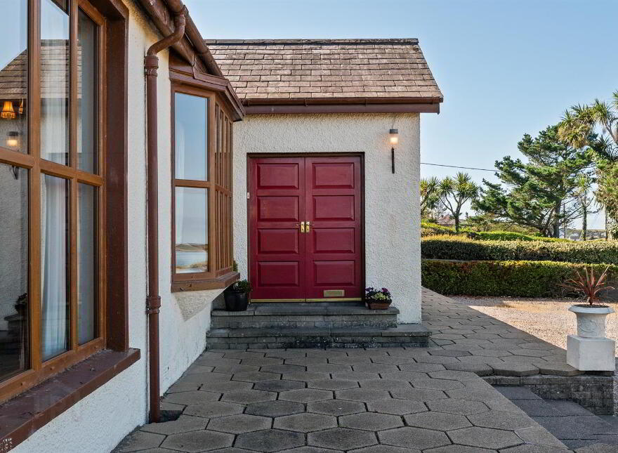 118 Warren Road, Donaghadee, BT21 0PQ
