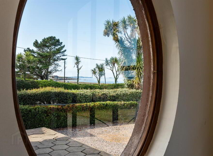118 Warren Road, Donaghadee, BT21 0PQ