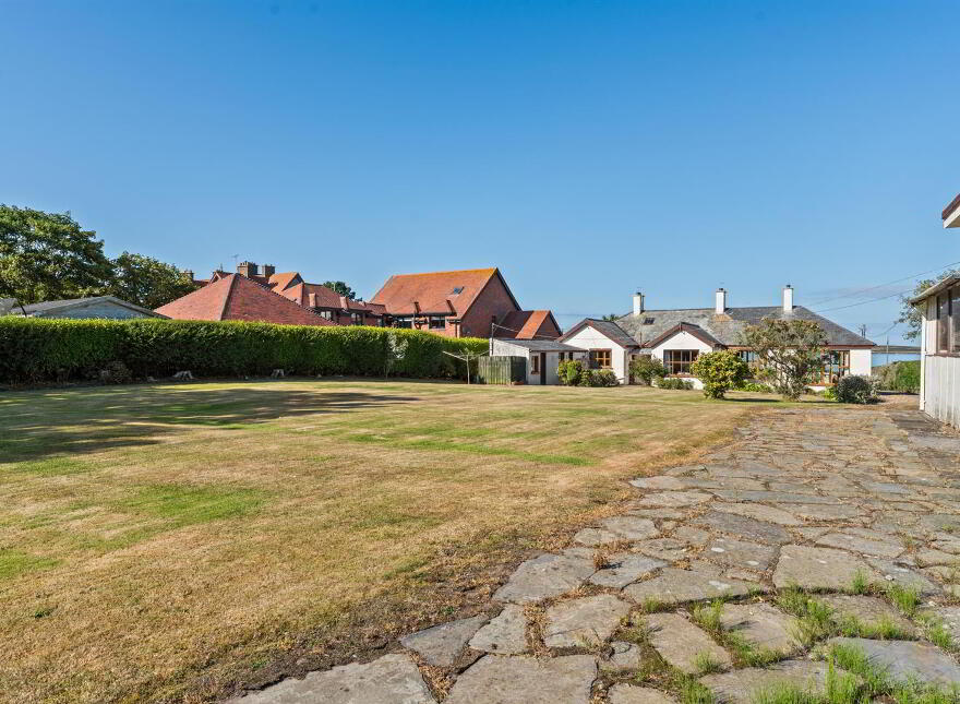 118 Warren Road, Donaghadee, BT21 0PQ