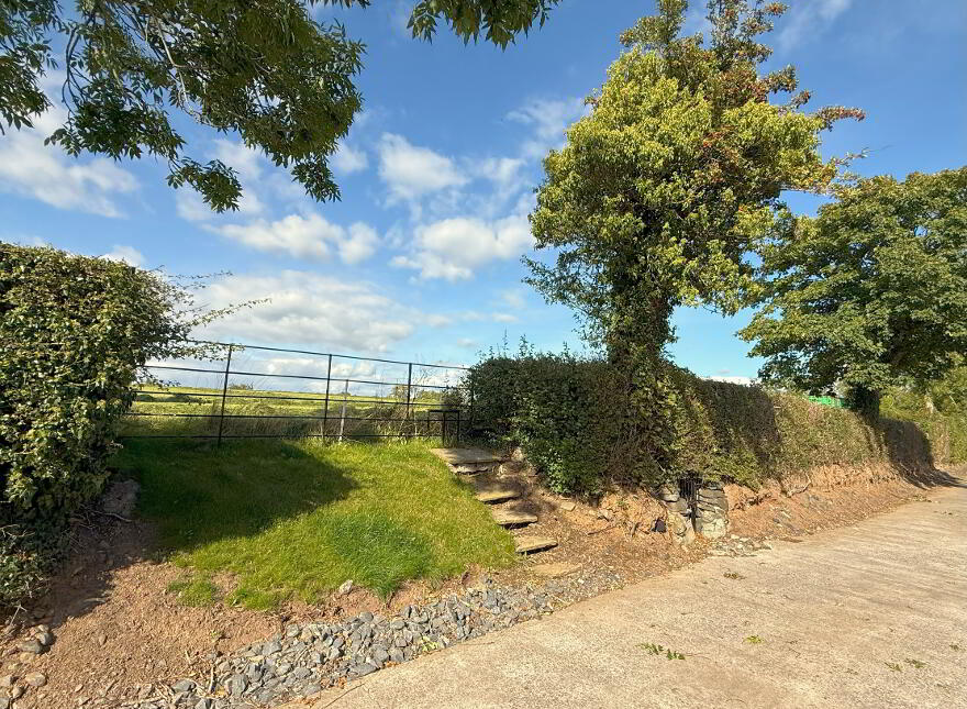 Gulf Lane, Hillsborough, BT26 6AF
