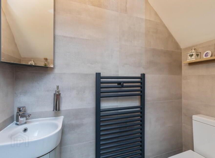 21 Squires View, Belfast, BT14 8FS