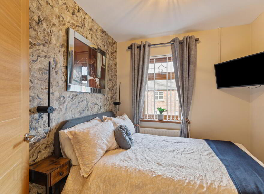 21 Squires View, Belfast, BT14 8FS