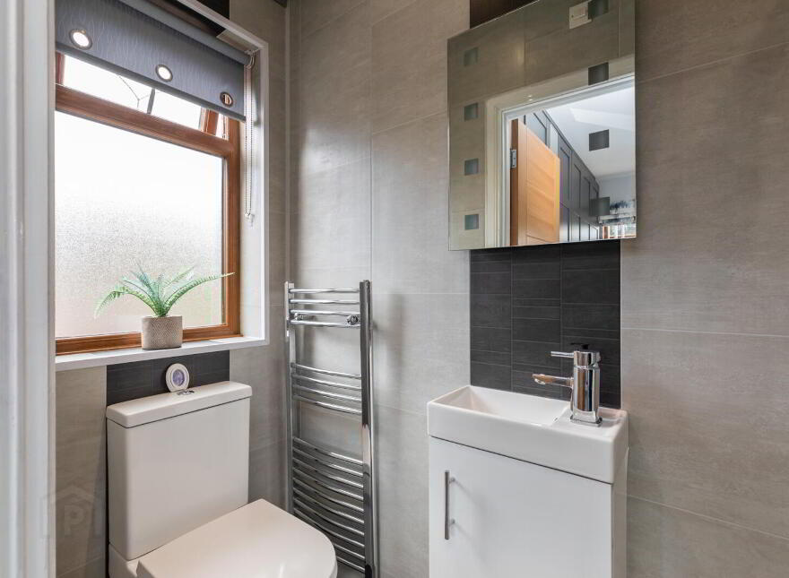 21 Squires View, Belfast, BT14 8FS