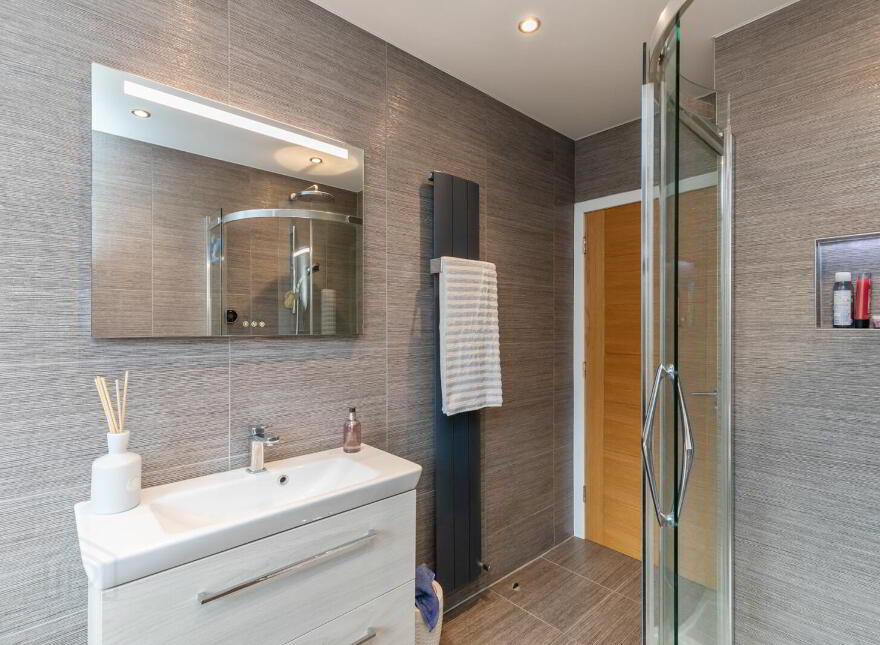 21 Squires View, Belfast, BT14 8FS