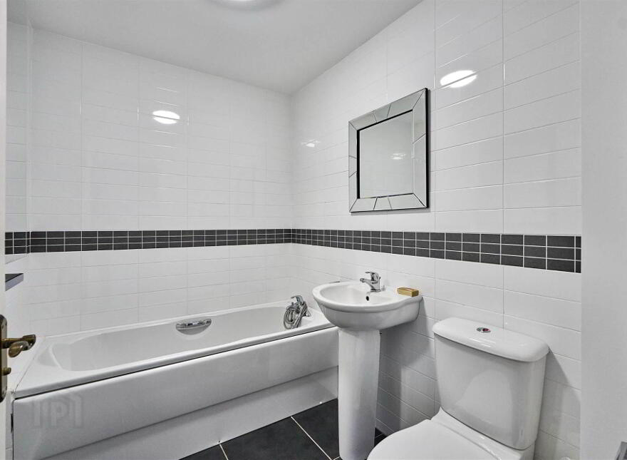 8 Manor Farm Crescent, Donaghadee, BT21 0FE