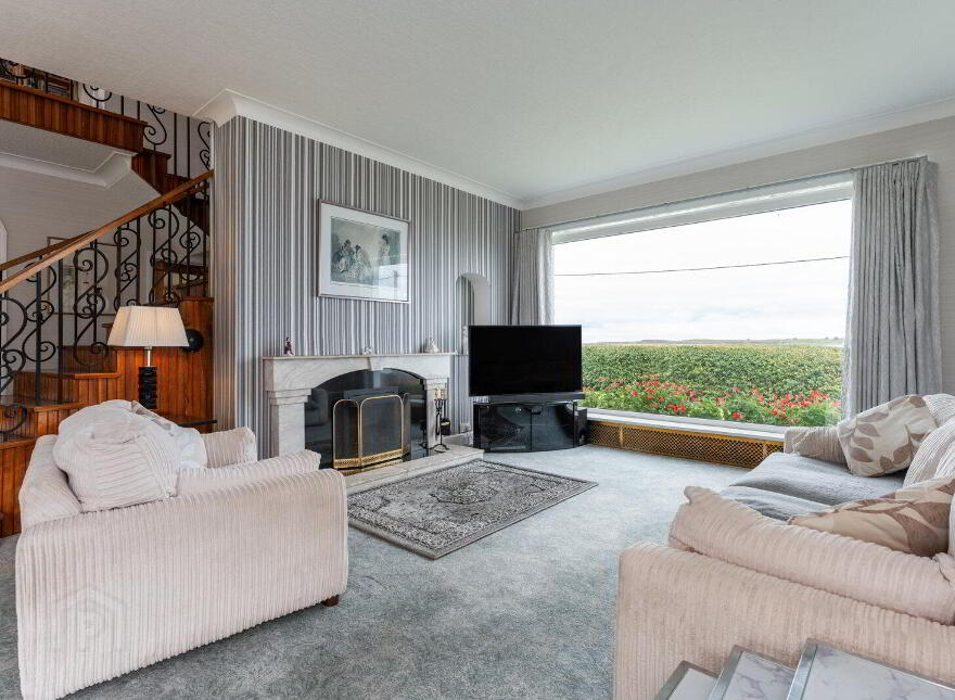 96 Warren Road, Donaghadee, BT21 0PQ