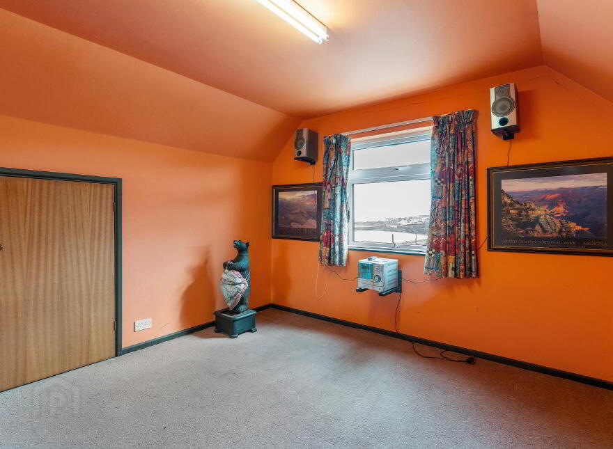 96 Warren Road, Donaghadee, BT21 0PQ