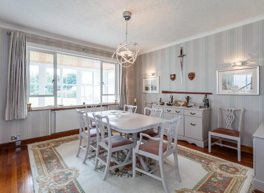 96 Warren Road, Donaghadee, BT21 0PQ