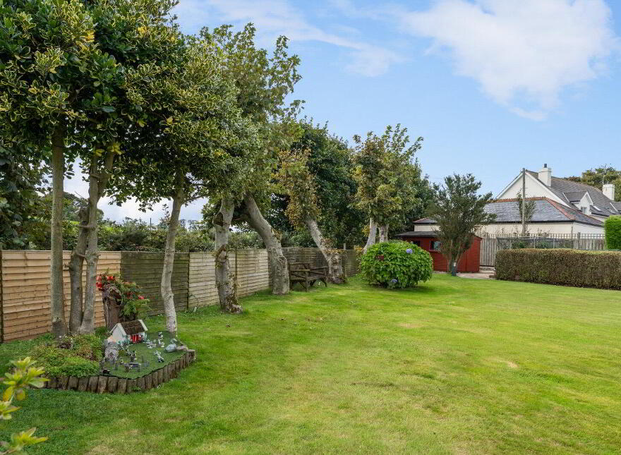 96 Warren Road, Donaghadee, BT21 0PQ