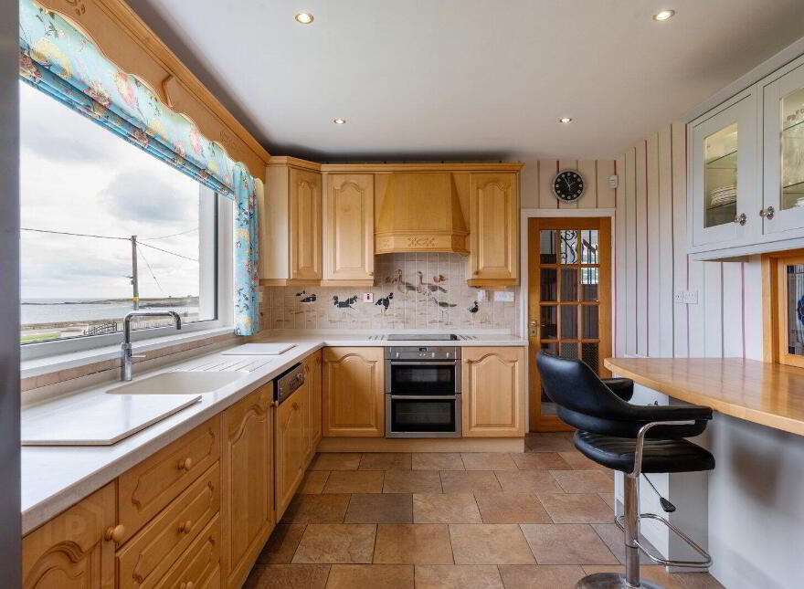 96 Warren Road, Donaghadee, BT21 0PQ