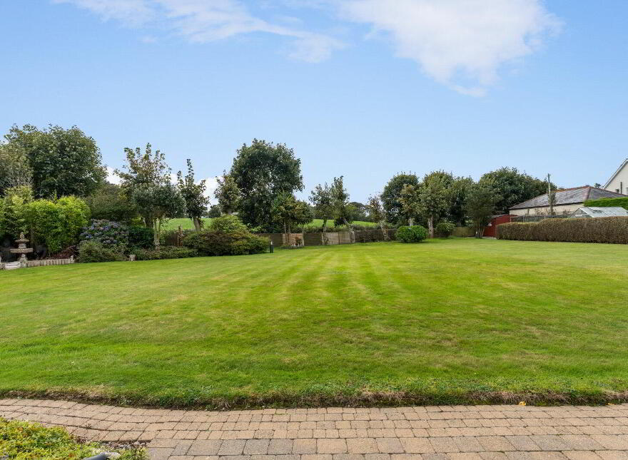 96 Warren Road, Donaghadee, BT21 0PQ