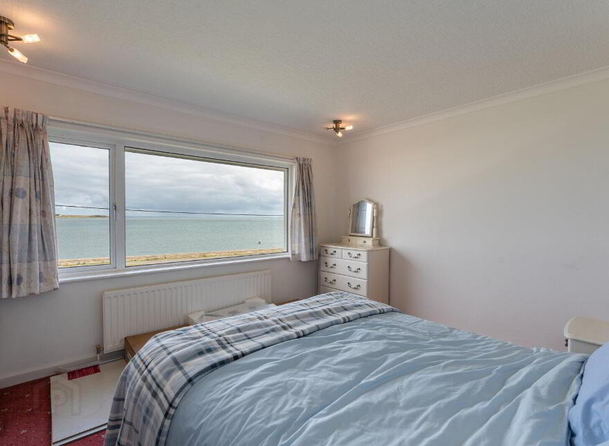 96 Warren Road, Donaghadee, BT21 0PQ