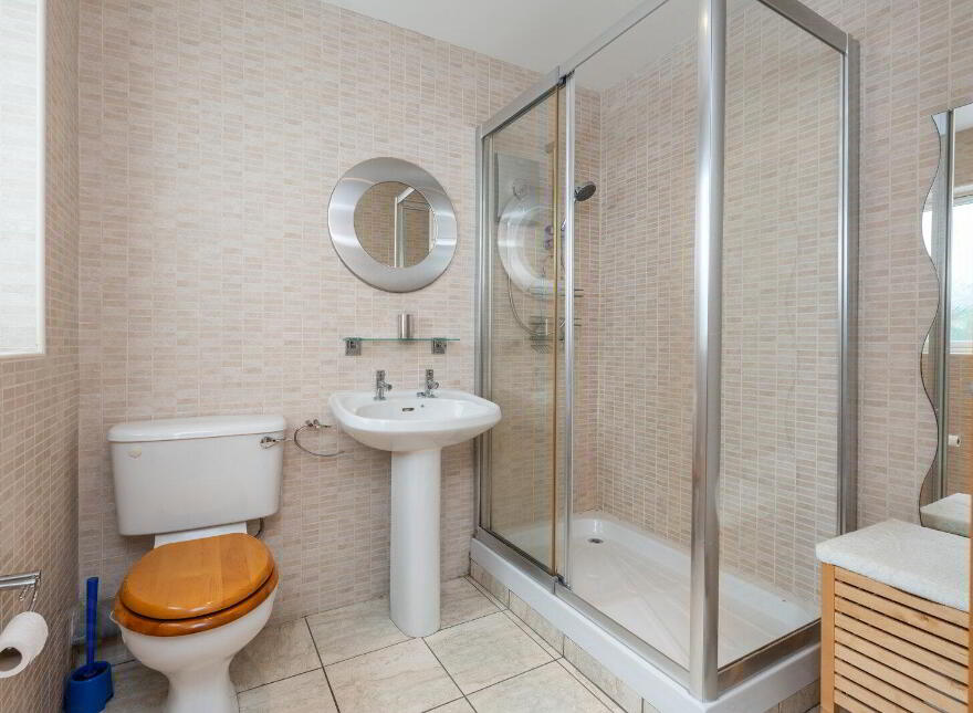 96 Warren Road, Donaghadee, BT21 0PQ