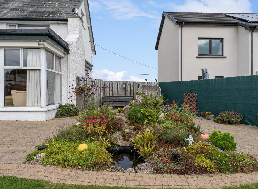 96 Warren Road, Donaghadee, BT21 0PQ