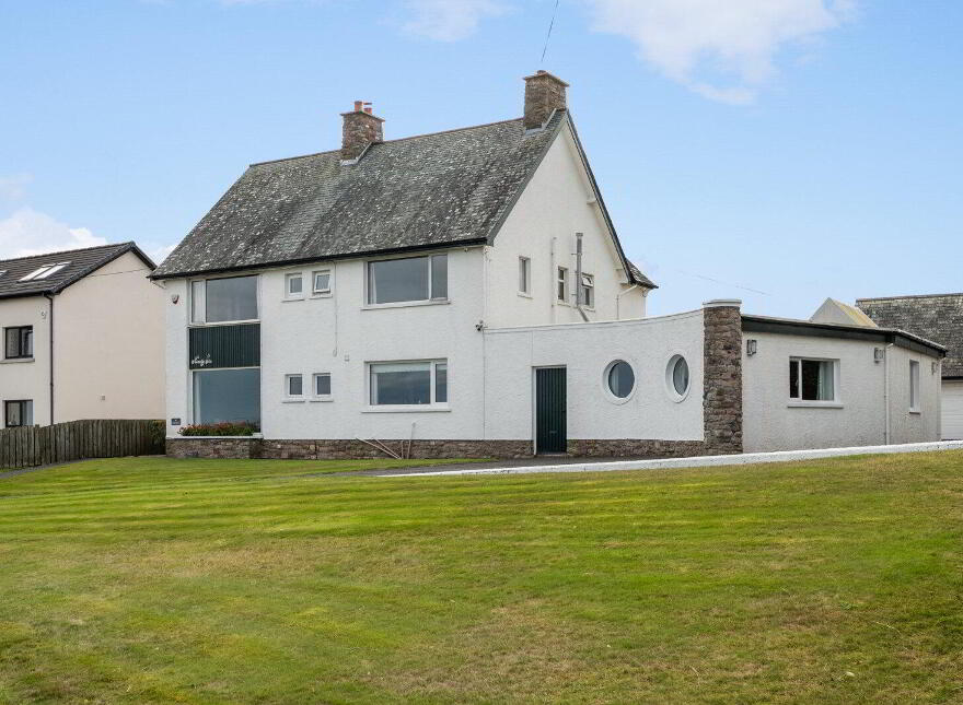 96 Warren Road, Donaghadee, BT21 0PQ