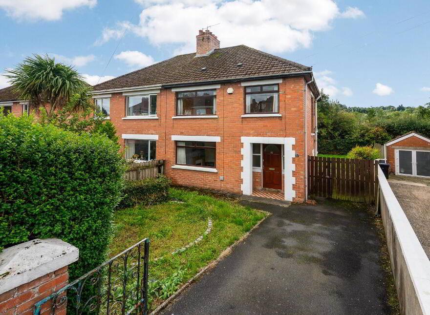 57 Cumberland Road, Dundonald, Belfast, BT16 2BA