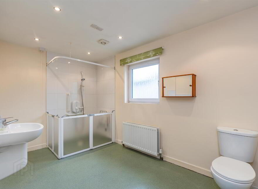 8 Park Crescent, Millisle, Newtownards, BT22 2EL