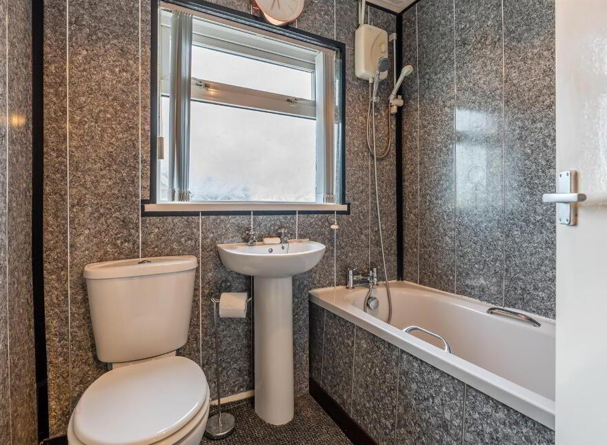 8 Park Crescent, Millisle, Newtownards, BT22 2EL