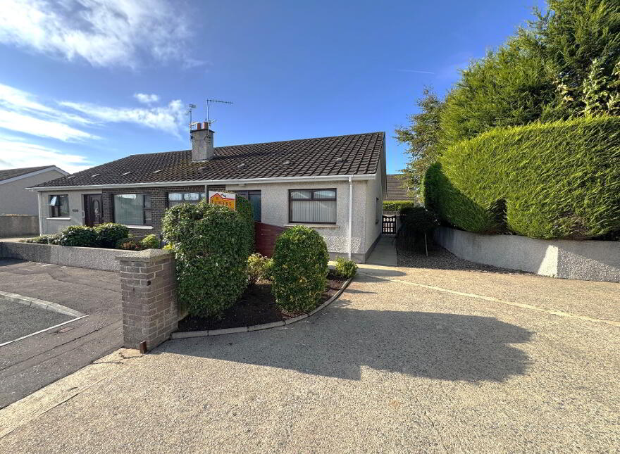 9 Irvington Park, Kilkeel, BT34 4LX photo