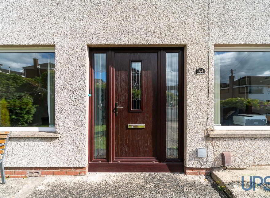 44 Cloona Park, Upper Dunmurry Lane, Belfast, BT17 0HH