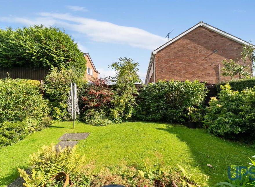 44 Cloona Park, Upper Dunmurry Lane, Belfast, BT17 0HH