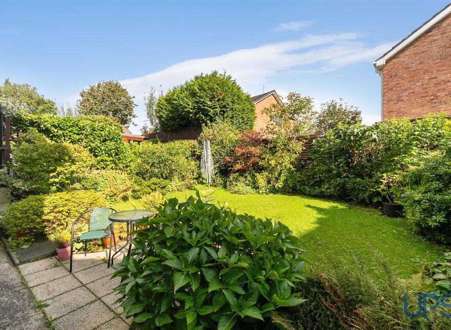 44 Cloona Park, Upper Dunmurry Lane, Belfast, BT17 0HH