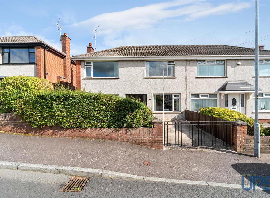 44 Cloona Park, Upper Dunmurry Lane, Belfast, BT17 0HH