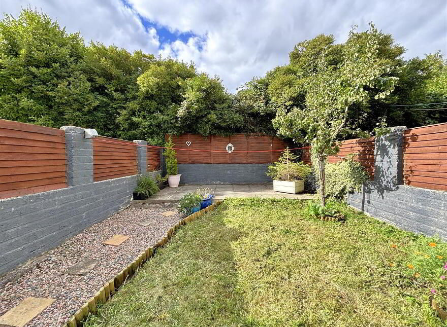 60 Joanmount Park, Belfast, BT14 6PF