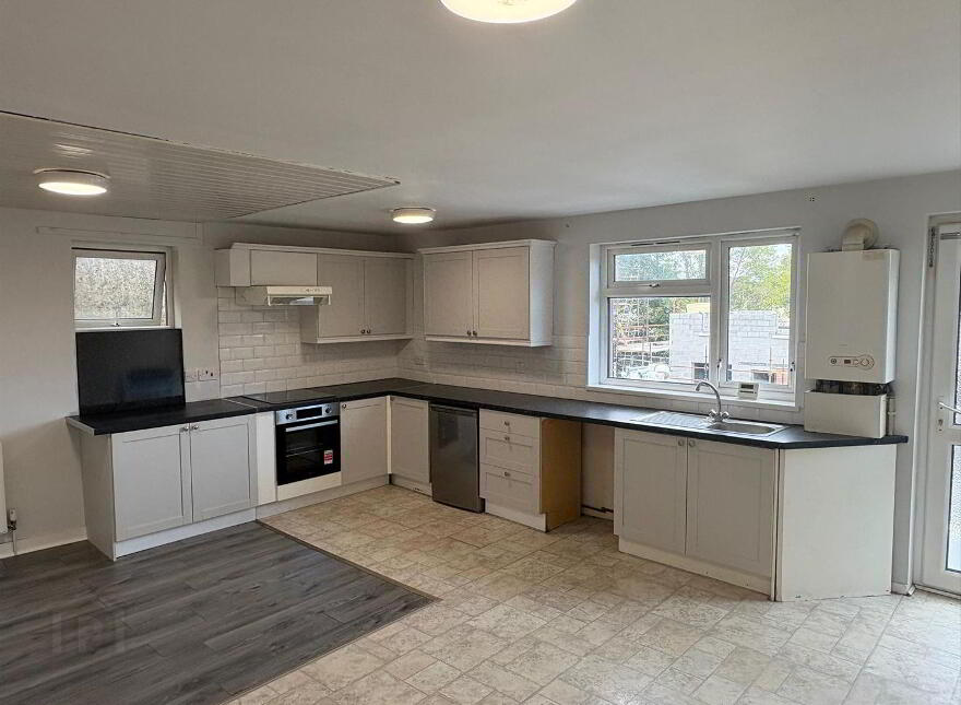 49b Castle Street, Comber, BT23 5DY