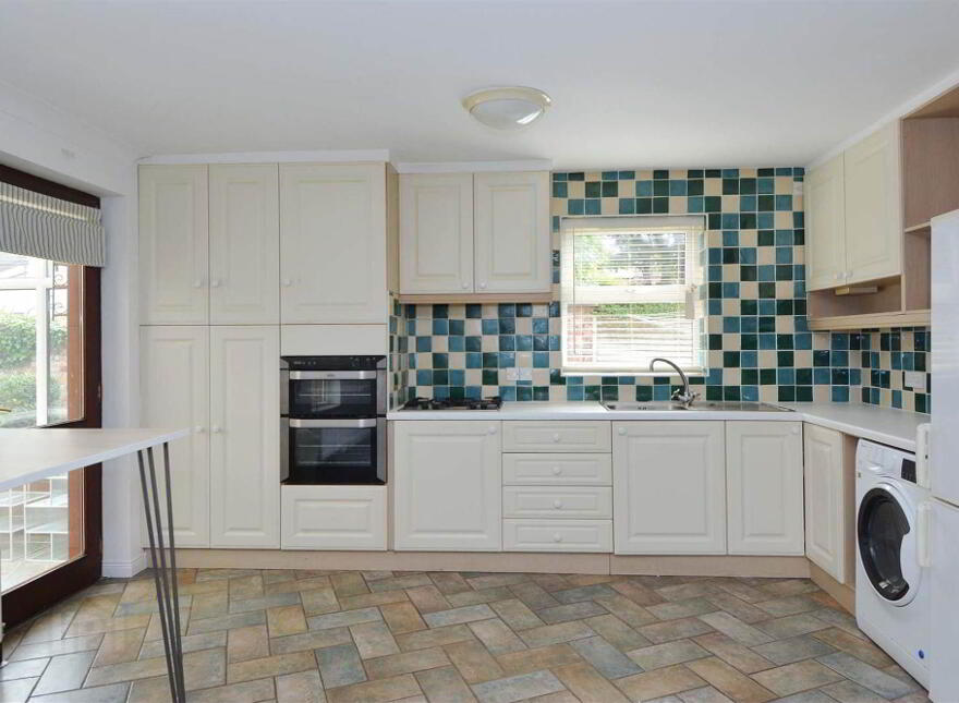 Apt 3, 44 Cyprus Avenue, Ballyhackamore, Belfast, BT5 5NT