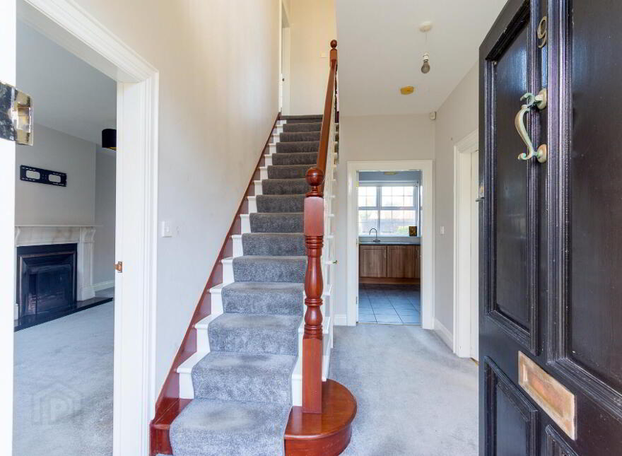 9 Hunters Chase, Lower Ballinderry, Lisburn, BT28 2BJ