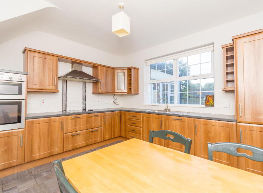 9 Hunters Chase, Lower Ballinderry, Lisburn, BT28 2BJ
