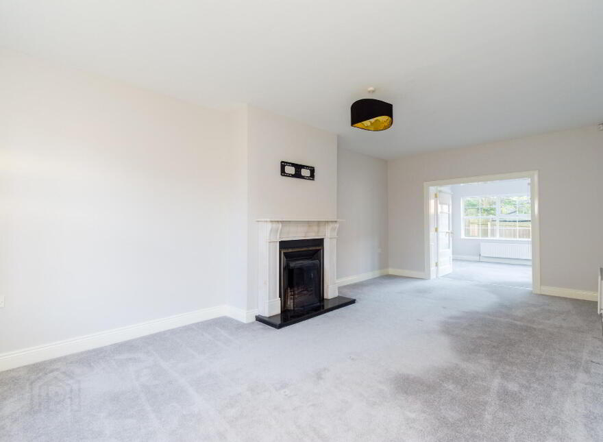 9 Hunters Chase, Lower Ballinderry, Lisburn, BT28 2BJ