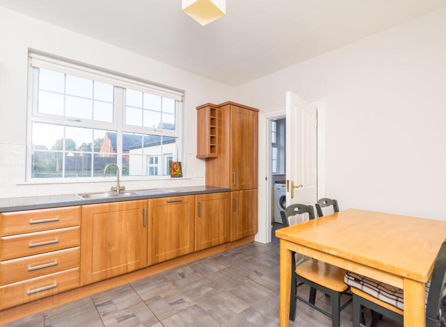 9 Hunters Chase, Lower Ballinderry, Lisburn, BT28 2BJ