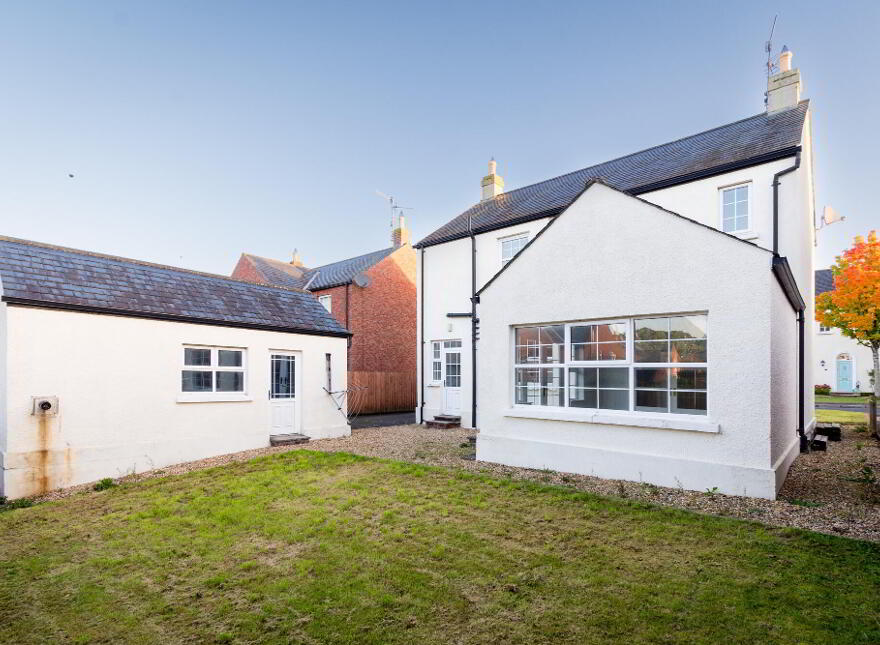 9 Hunters Chase, Lower Ballinderry, Lisburn, BT28 2BJ