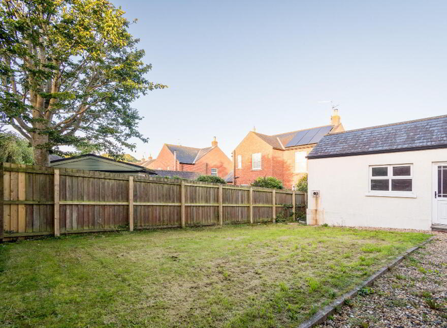 9 Hunters Chase, Lower Ballinderry, Lisburn, BT28 2BJ