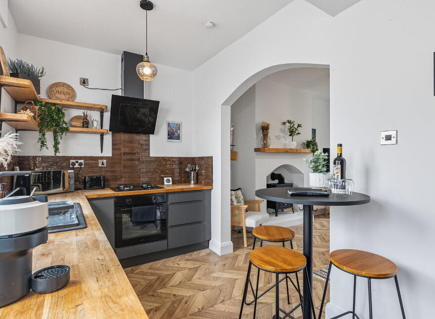 Rathdrum Cottages, 223 Great Northern Street, Belfast, BT9 7FN